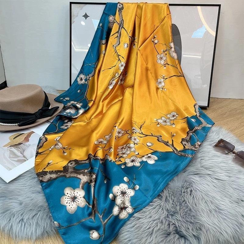 Хустка шовкова Квіткова Mosi 90х90 см Жовто-блакитний - фото 2 Хустка шовкова Квіткова Mosi 90х90 см Жовто-блакитний - фото 2