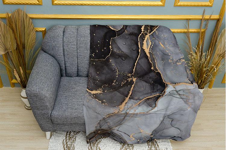 Плед PromoZP Мрамор плюш однослойный 150х210 см Черно-золотой (102393-1)