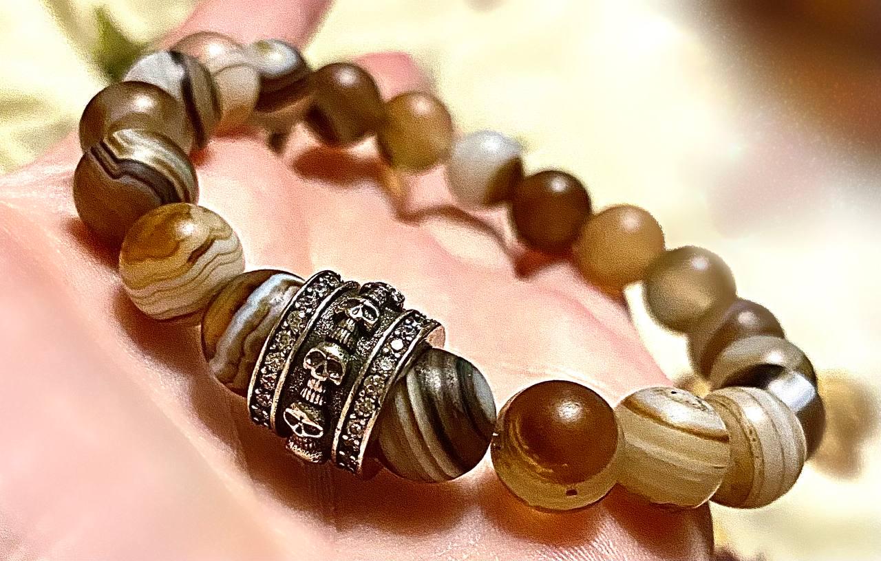 Браслет LITAURS из натурального камня агат d 10 мм и вставкой медицинская сталь с цирконием L 18-21 см (250217-1)