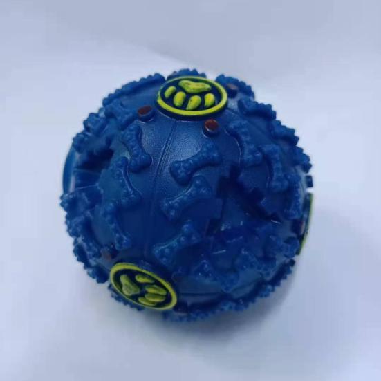 Іграшка м'ячик вінілова для собак і цуценят з вбудованим звуком 9х9 см Синій (7210421SP) - фото 4 Іграшка м'ячик вінілова для собак і цуценят з вбудованим звуком 9х9 см Синій (7210421SP) - фото 4