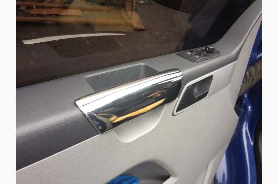 Накладки на подлокотники Omsa Caravella T5 сталь (29-51-7522031) Накладки на подлокотники Omsa Caravella T5 сталь (29-51-7522031)