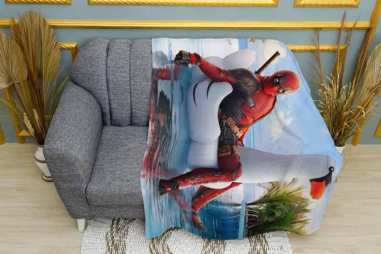 Плед Deadpool in swimming pool плюш двошаровий 150х210 см (113770-3)