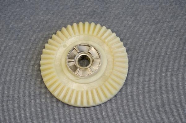 Шестерня для електропили 43 зуби 6 зачепів (1632)