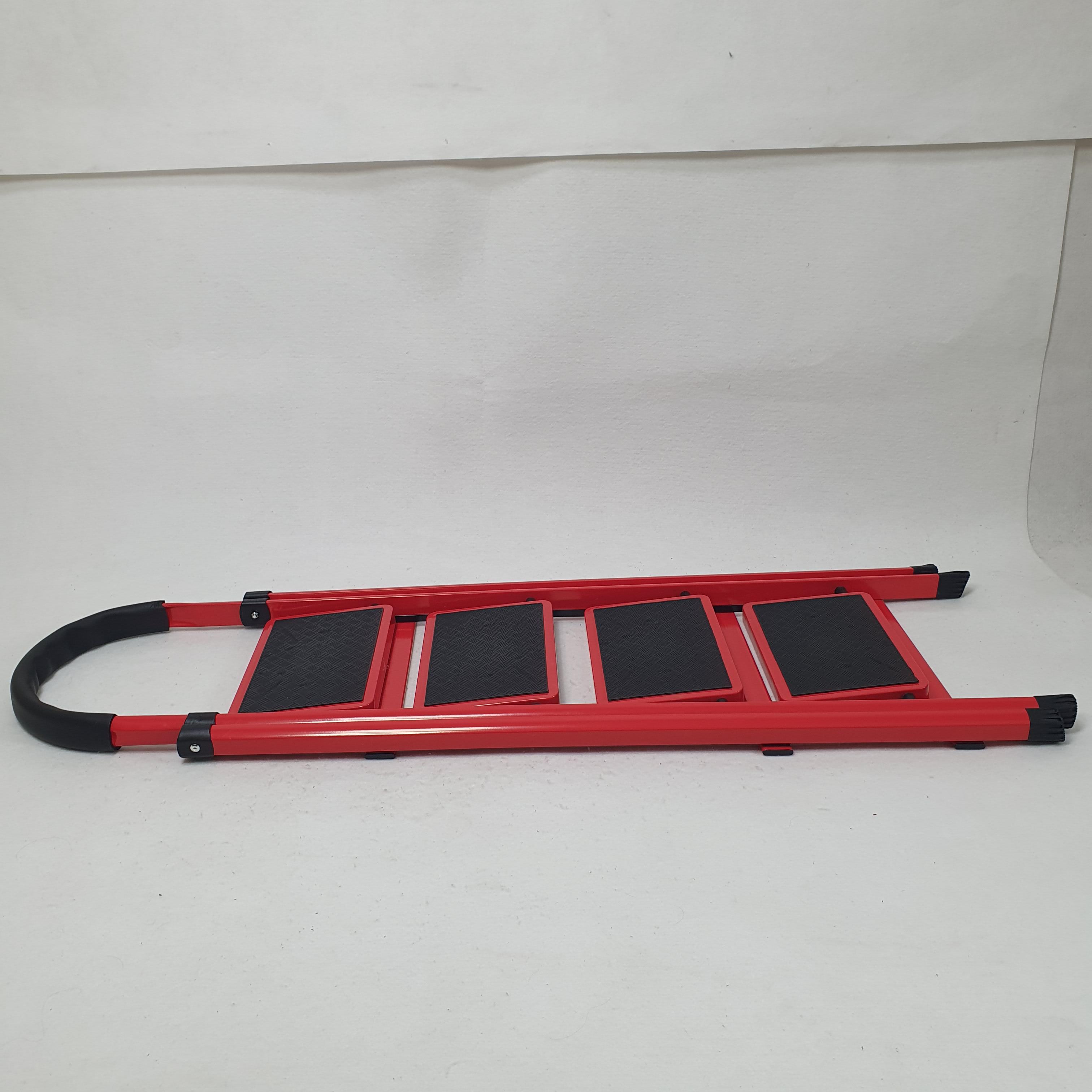 Лестница металлическая на 4 ступени с прорезиненными ковриками (LFS-4S-Red) - фото 8 Лестница металлическая на 4 ступени с прорезиненными ковриками (LFS-4S-Red) - фото 8