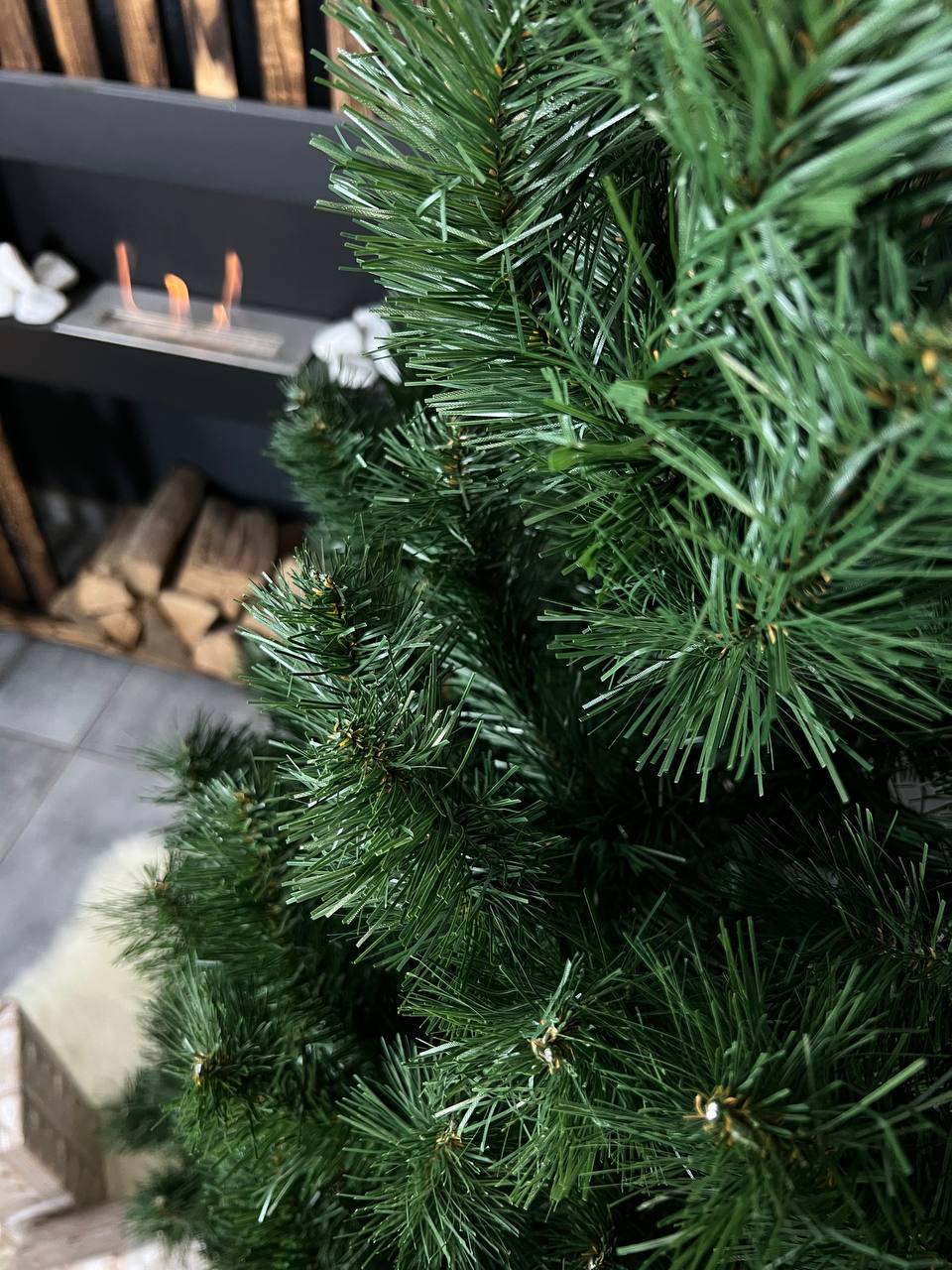 Штучна ялинка Казка з пластиковою підставкою 2,5 м Зелений (YNK08140) - фото 4 Штучна ялинка Казка з пластиковою підставкою 2,5 м Зелений (YNK08140) - фото 4