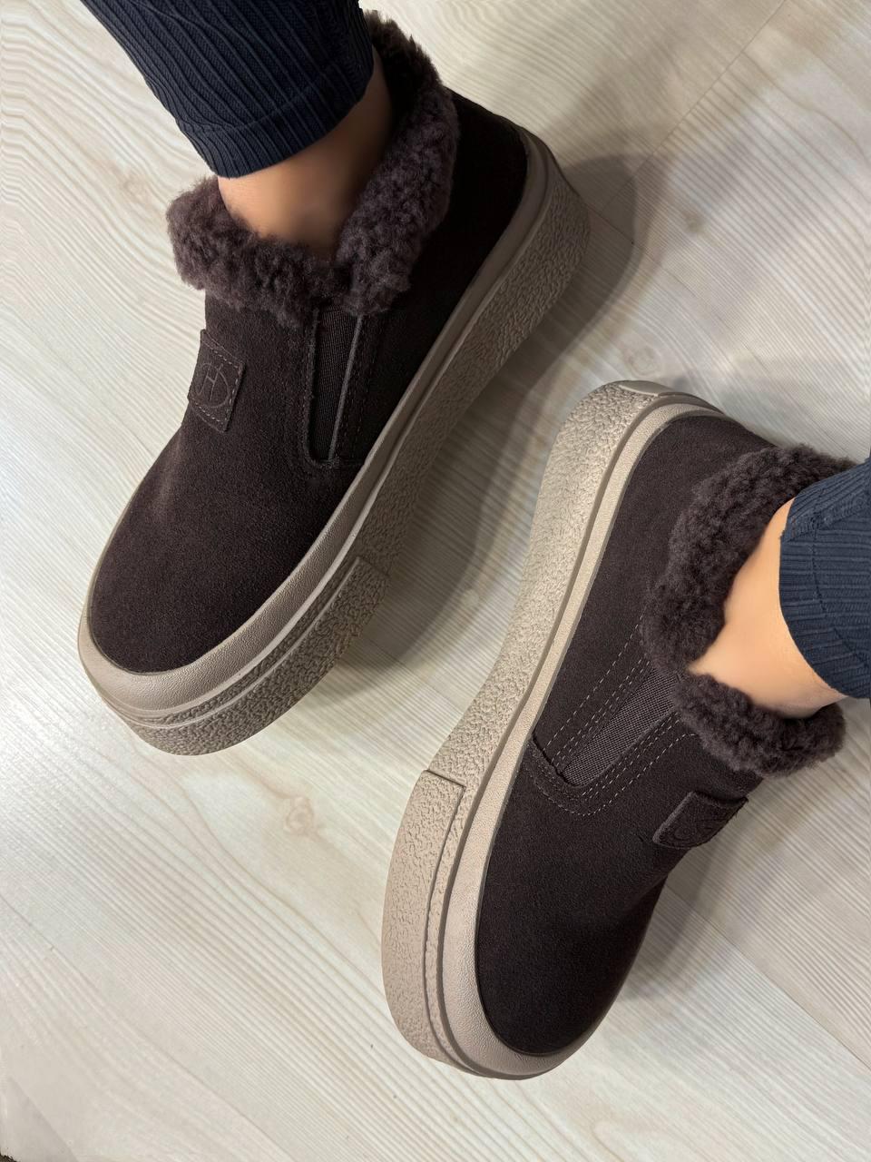 Черевики жіночі Hengji 660-2 замшеві кеди на хутрі р. 39 Коричневий (5806) - фото 6 Черевики жіночі Hengji 660-2 замшеві кеди на хутрі р. 39 Коричневий (5806) - фото 6