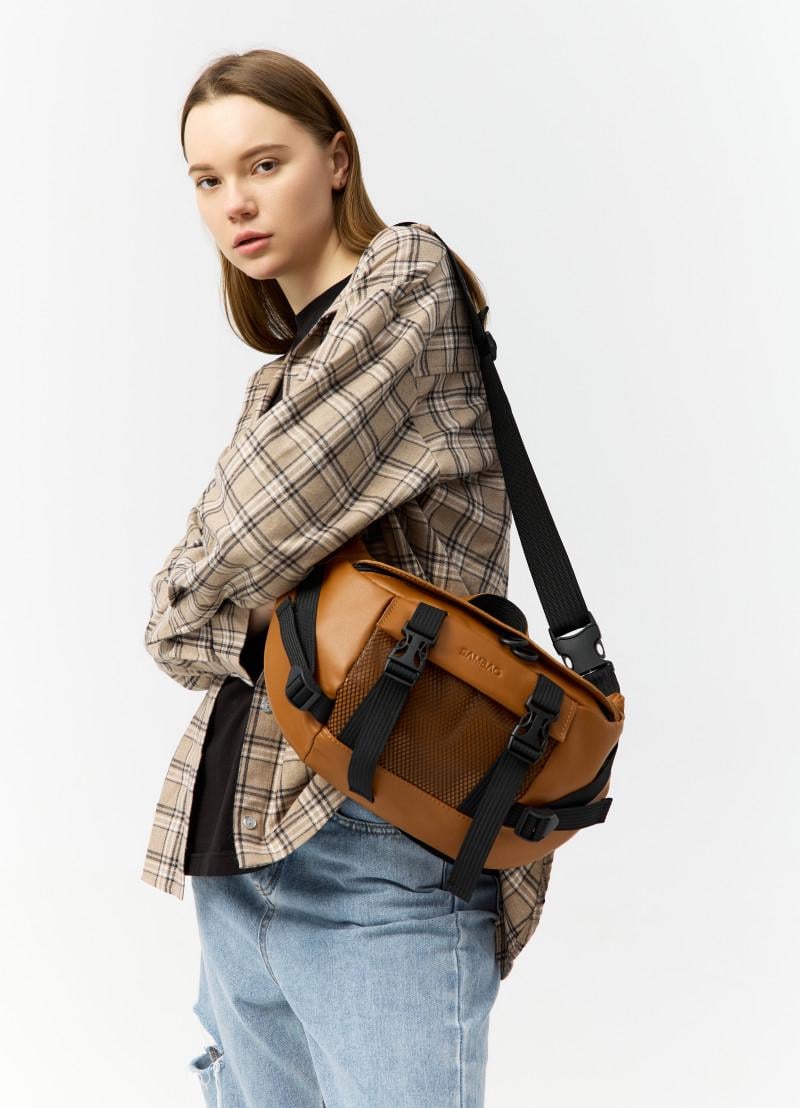 Поясная сумка-бананка женская Sambag DynamicDart 38×21×7 см Рыжий (80411121)