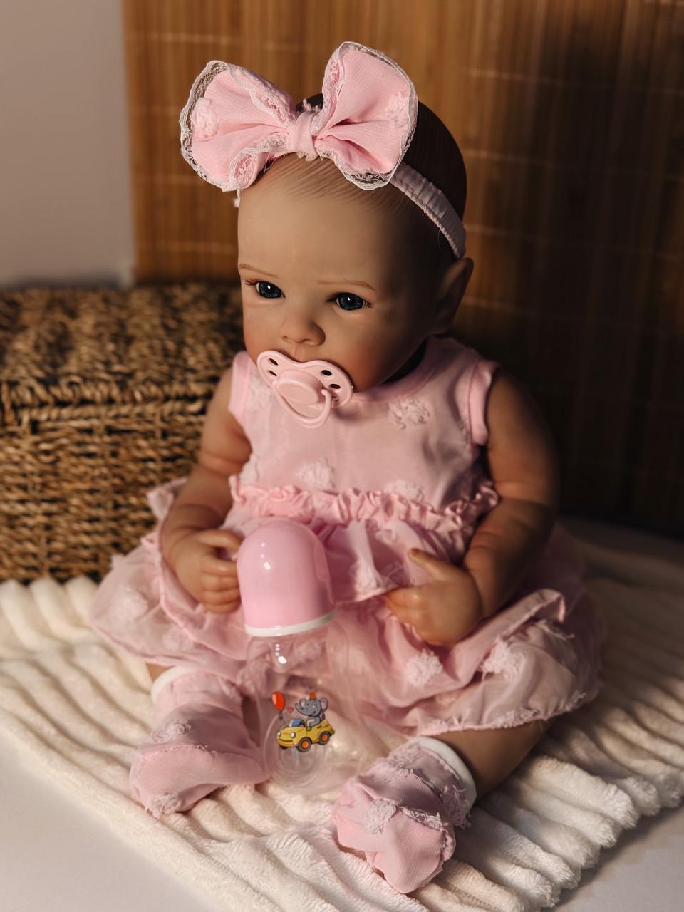 Кукла кукла реалистичная KEIUMI винил-силиконовая пупс в платье с аксессуарами 50 см Розовый