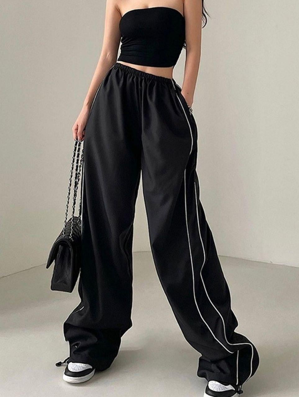 Спортивные штаны женские оверсайз из плащевки Канада р. 42-46 Черный (34/610)