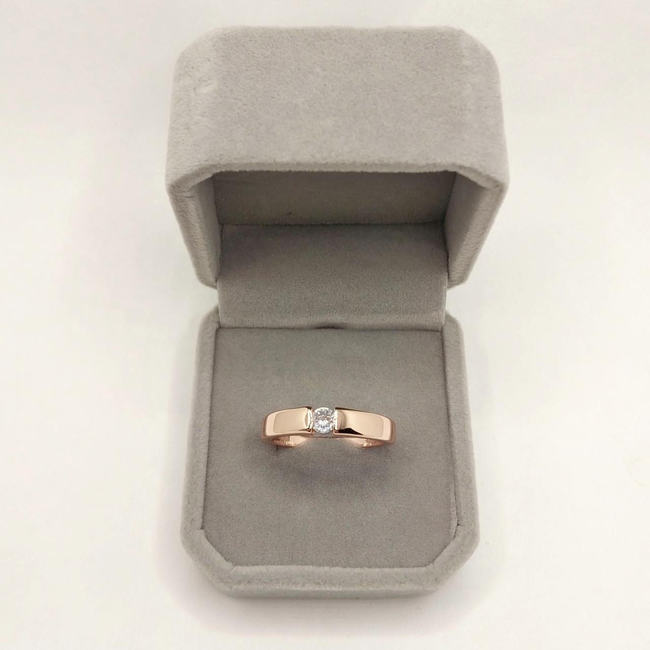 Кольцо Xuping Jewelry Золотая классика с большим цирконом в форме бриллианта ювелирный сплав в бархатной коробочке (9730)