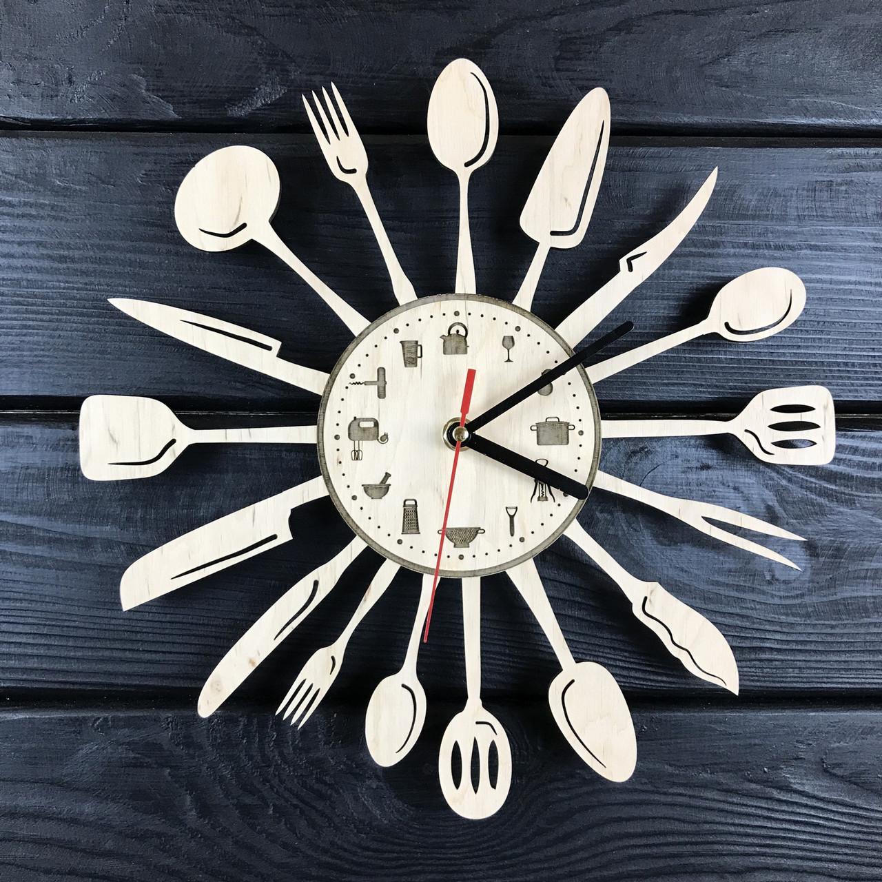 Часы настенные дизайнерские из дерева Столовые приборы