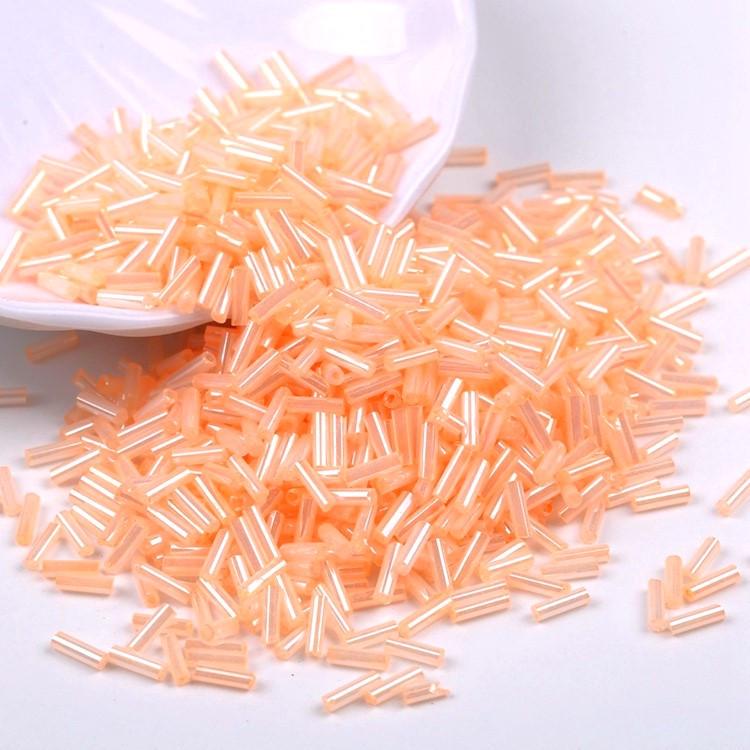 Бисер стеклярус блестящий 2х6 мм 50 г Оранжевый неон (БР0206с26)