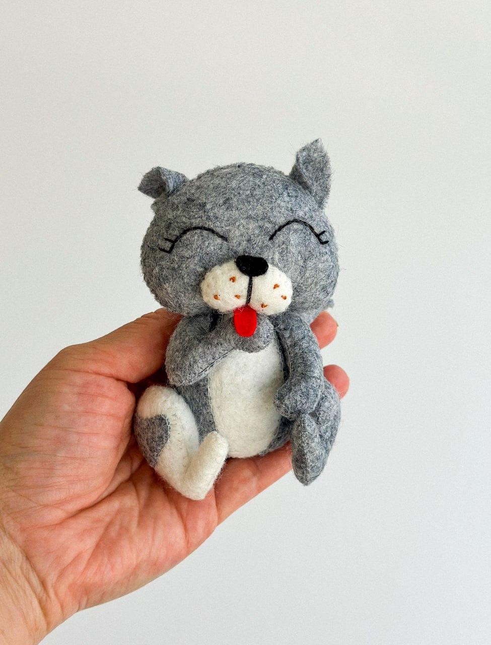 Мягкая игрушка фетровая Серый кот ручная работа (29472382) - фото 3 Мягкая игрушка фетровая Серый кот ручная работа (29472382) - фото 3