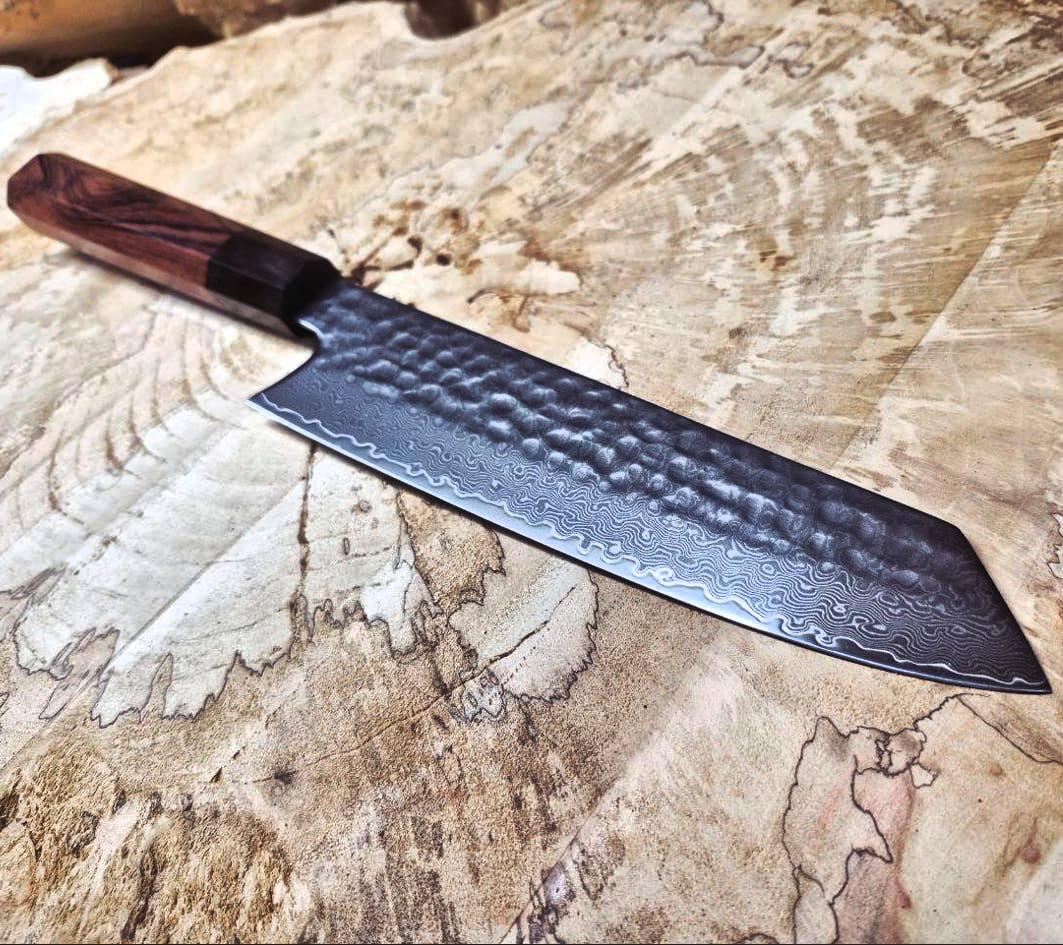 Нож шеф-повара японский Кирицуке из 67 слоев дамасской стали VG-10 20,5 см