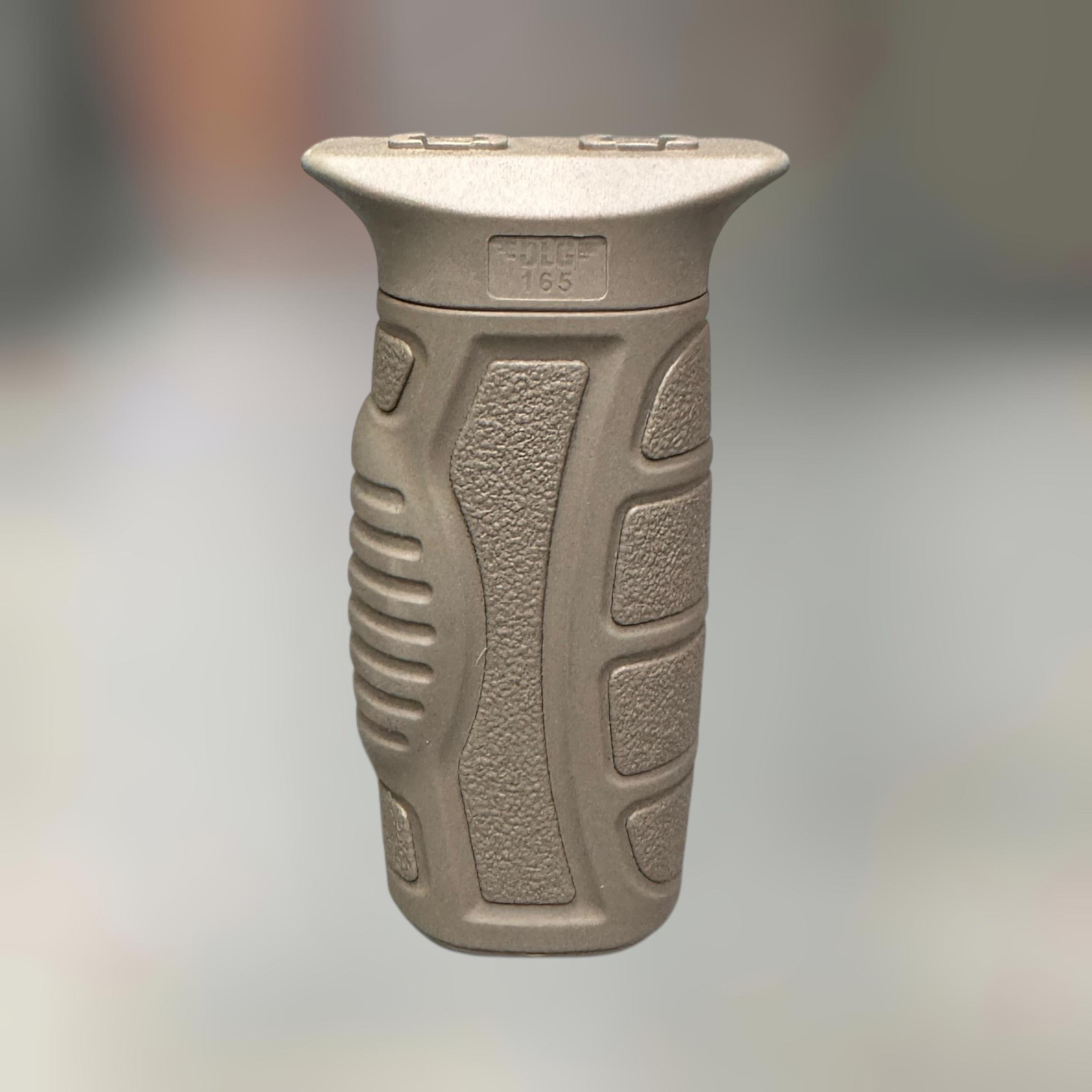 Рукоятка переноски огня DLG Tactical DLG-165 на M-LOK прорезиненная с отсеком для хранения Койот (246340)