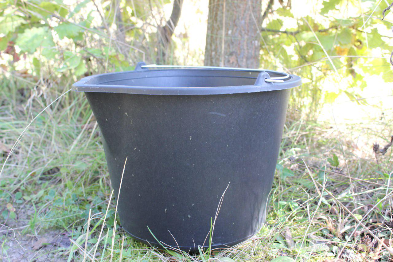 Відро будівельне з носиком та мірною шкалою 12 л Чорний (25355910) - фото 2 Відро будівельне з носиком та мірною шкалою 12 л Чорний (25355910) - фото 2