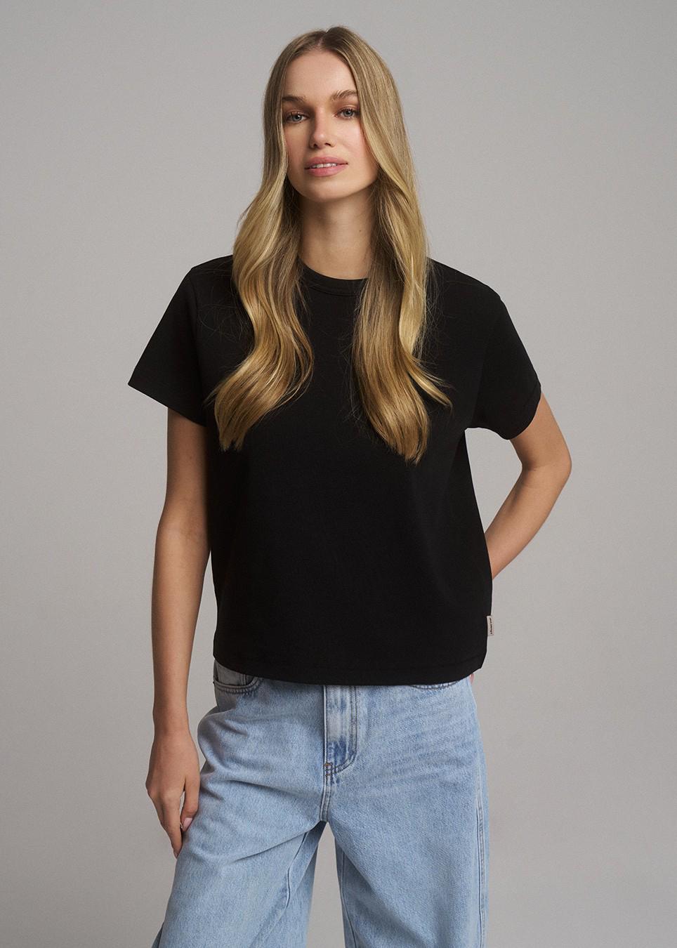 Футболка женская Diverse CARMILA M Черный (5905384095756) Футболка женская Diverse CARMILA M Черный (5905384095756)