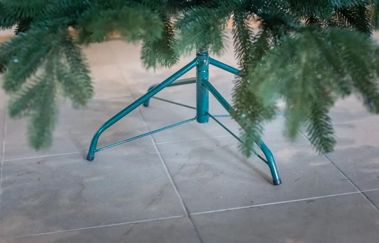 Искусственная елка литая Роял 1,8 м (12914062) - фото 4