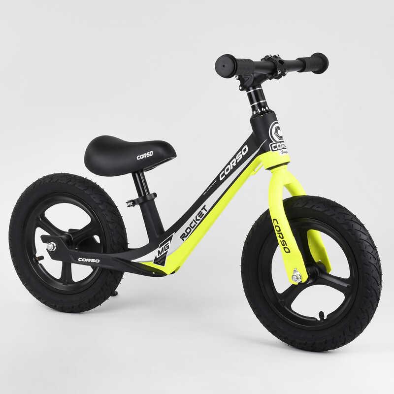 Біговел дитячий з надувними колесами, магнієвою рамою і магнієвими дисками + підніжка Corso Black/Yellow (99985)