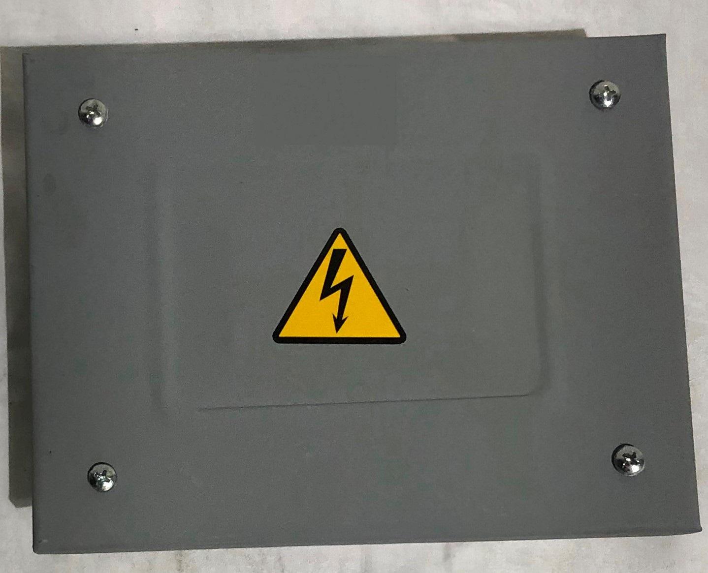 Коробка клеммная металлическая У614А У2