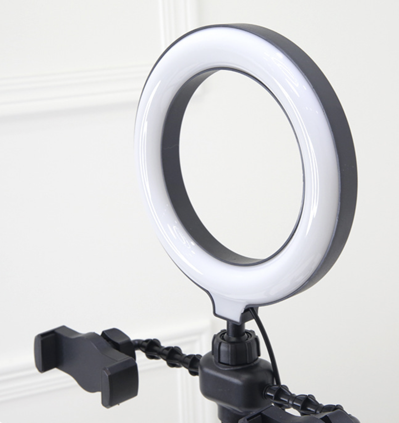 Набір блогера комплект 4в1 штатив/кільцева/лампа/утримувач для телефону і мікрофона (Е500129) - фото 3 Набір блогера комплект 4в1 штатив/кільцева/лампа/утримувач для телефону і мікрофона (Е500129) - фото 3