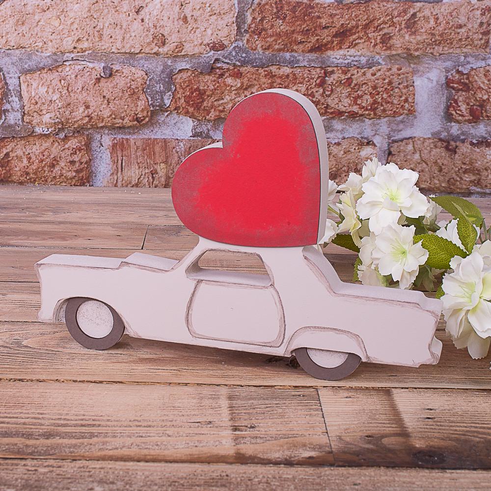 Статуэтка авто с сердцем (613)