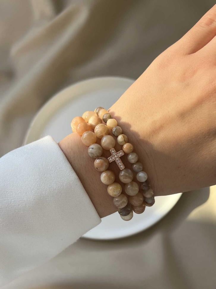 Комплект браслетов из натурального камня фианитами (4633)