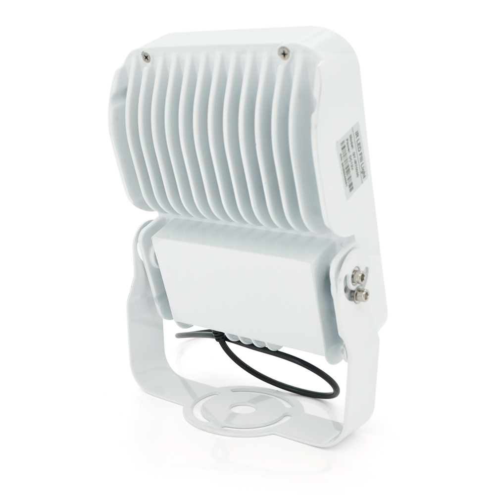 Прожектор инфракрасный VOLTRONIC GY-IR70030 30 диодов 12 В дальность 170 м угол 90° для видеонаблюдения (33952) - фото 2 Прожектор инфракрасный VOLTRONIC GY-IR70030 30 диодов 12 В дальность 170 м угол 90° для видеонаблюдения (33952) - фото 2