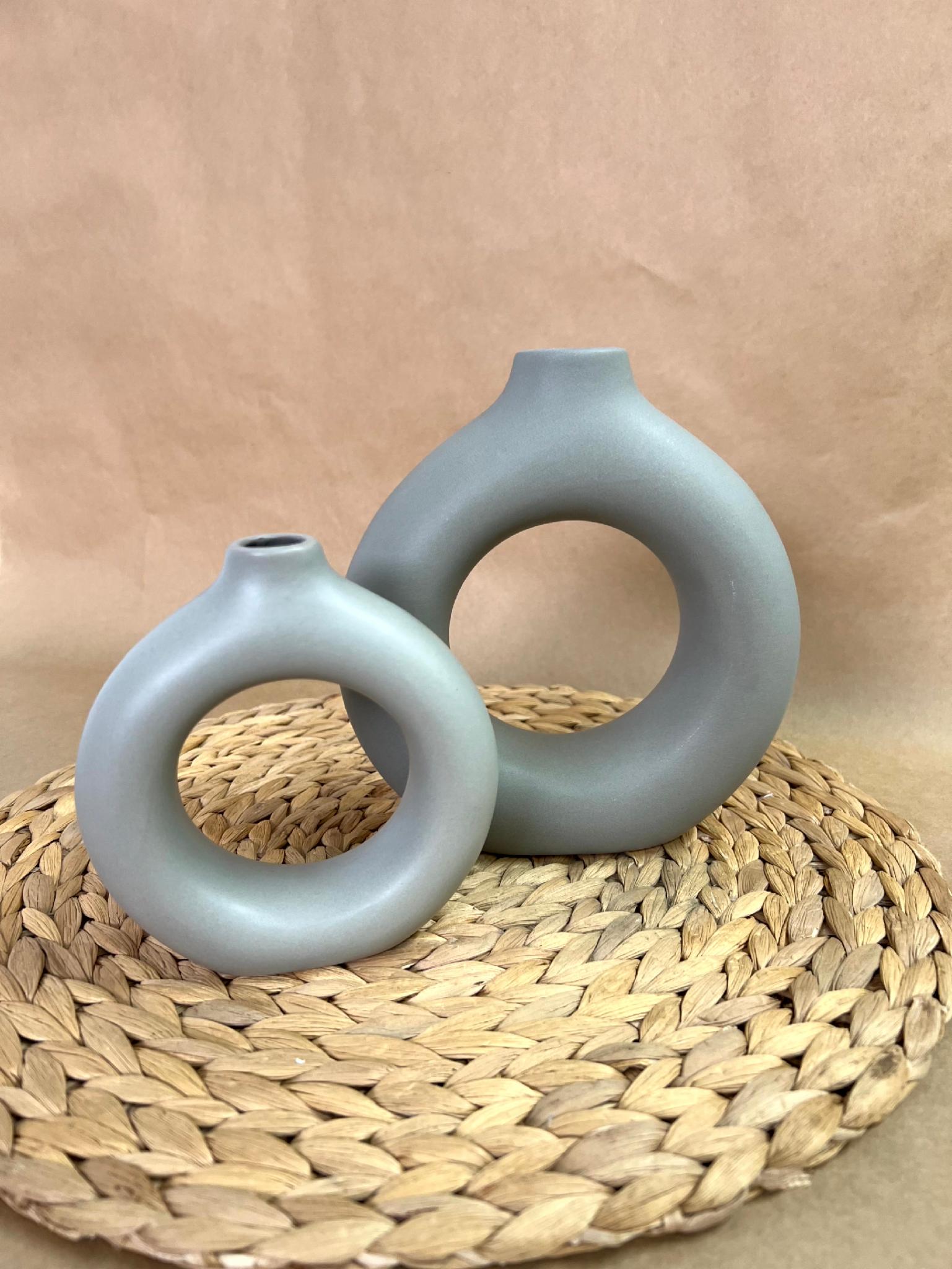 Ваза керамічна Point 18 см Сірий (78628442) - фото 3 Ваза керамічна Point 18 см Сірий (78628442) - фото 3