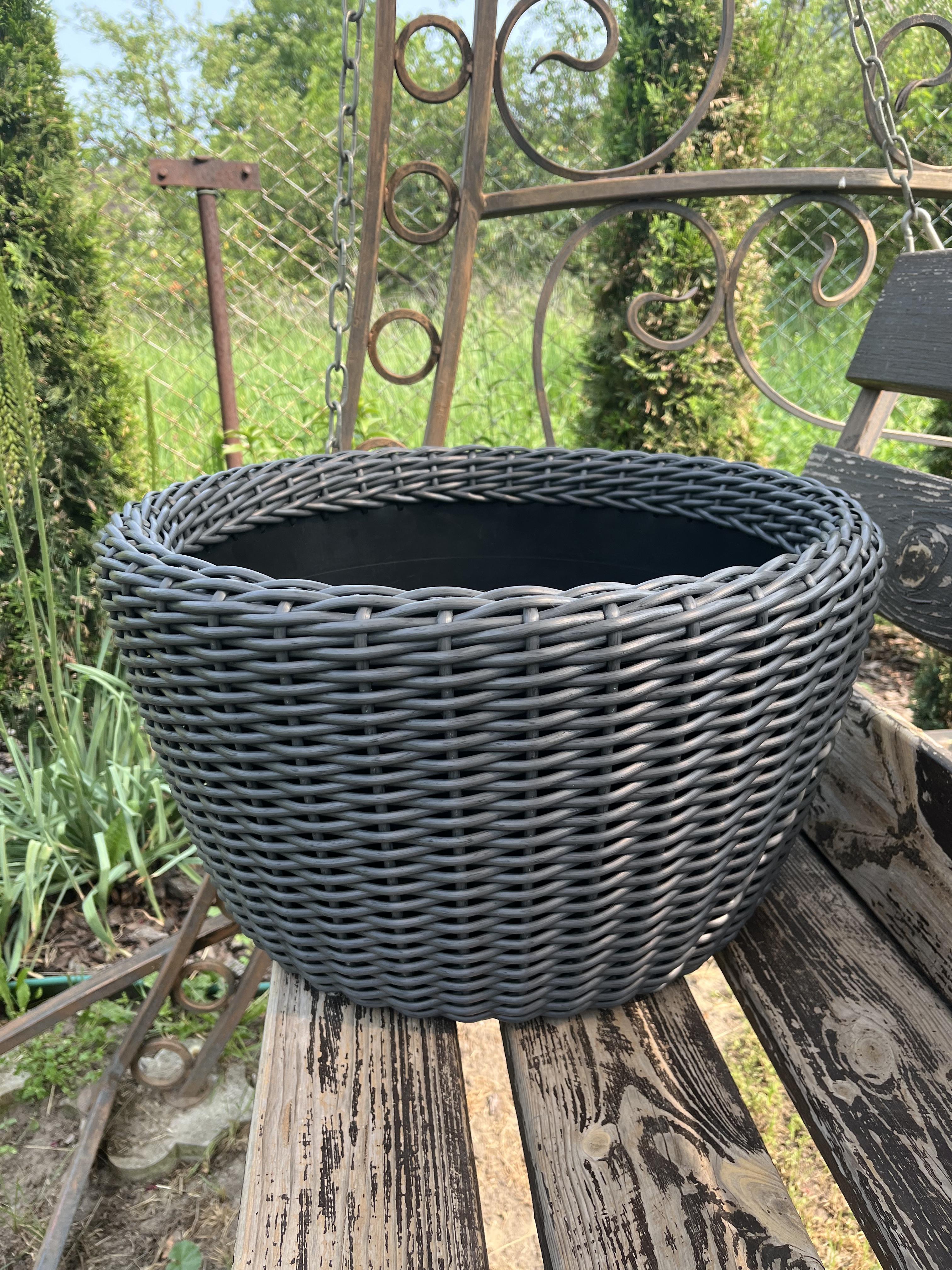 Кашпо для квітів зі штучного ротанга 45 л Графіт (27922471)