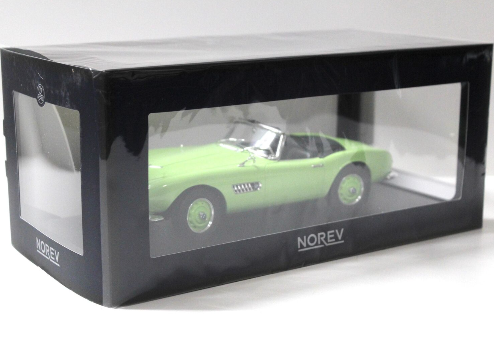 Модель автомобиля Norev 1:18 BMW 507 Cabriolet 1956 Green Limited Edition 200 Pcs (183233) - фото 2 Модель автомобиля Norev 1:18 BMW 507 Cabriolet 1956 Green Limited Edition 200 Pcs (183233) - фото 2