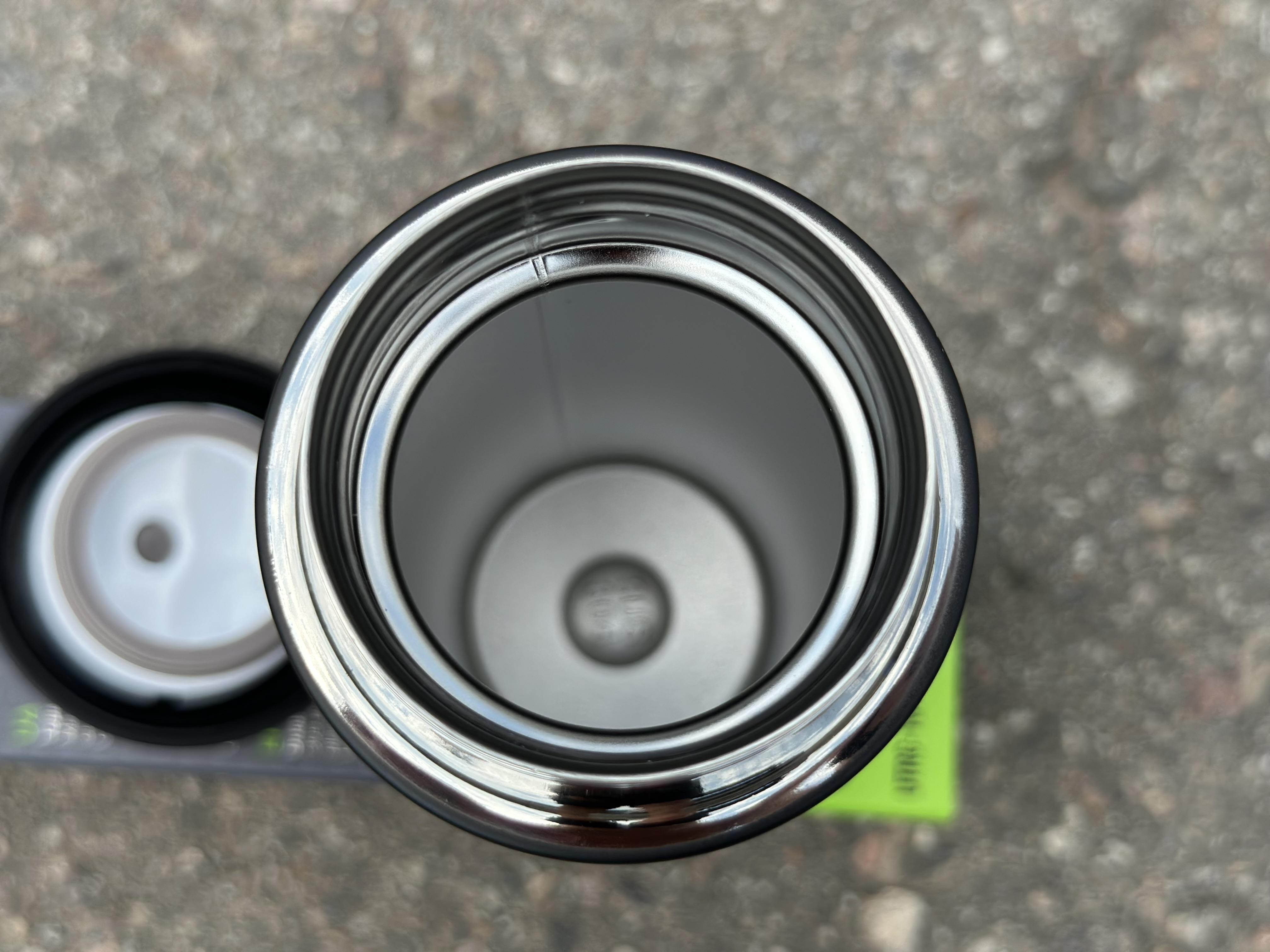 Термокружка Tramp держит 12 ч. 0,45 л (UTRC-107-black) - фото 9 Термокружка Tramp держит 12 ч. 0,45 л (UTRC-107-black) - фото 9