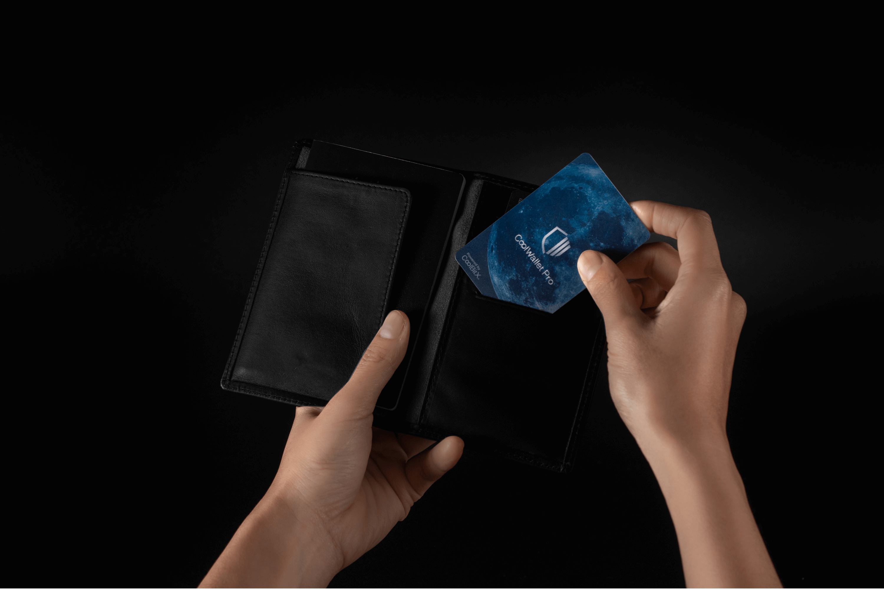 Криптовалютный кошелек CoolWallet Pro - фото 8