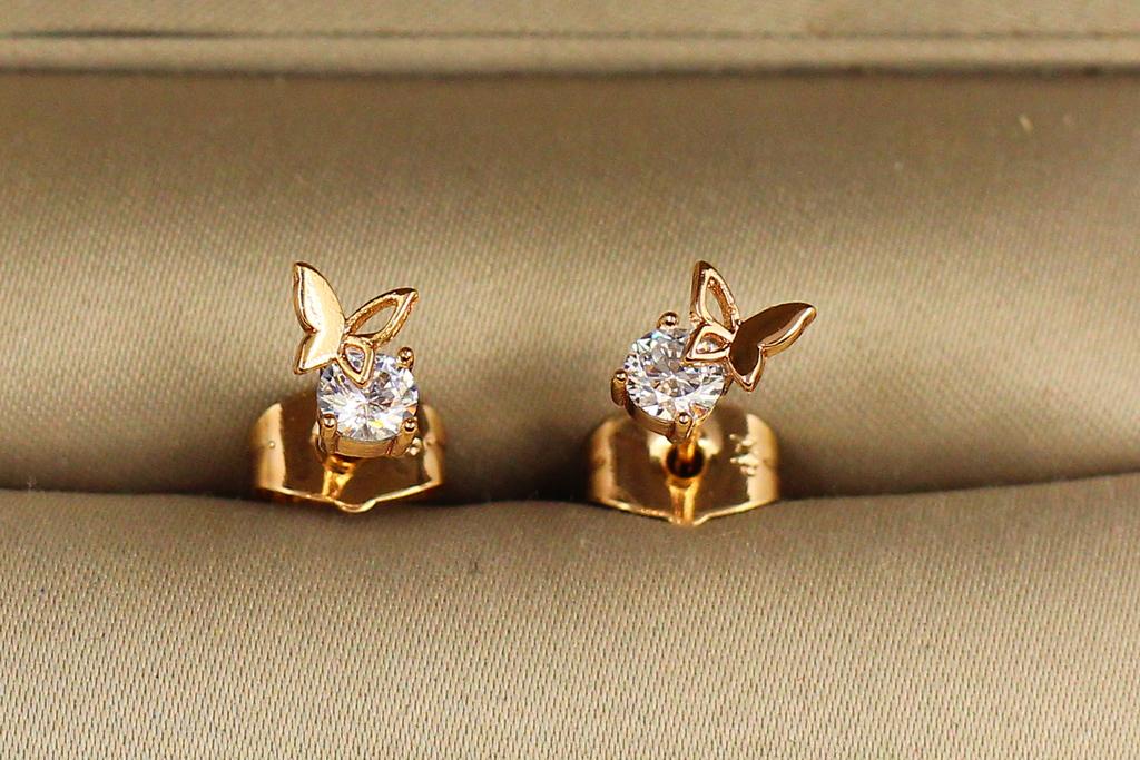 Серьги гвоздики Xuping Jewelry камешек 4 мм с бабочкой Золотистый (33540104)