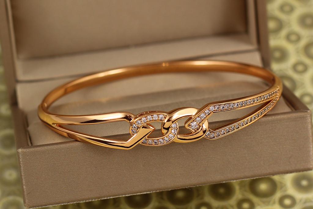 Браслет бенгл Xuping Jewelry Связь судьбы 60 мм на руку 17-19 см Золотистый (30705915)