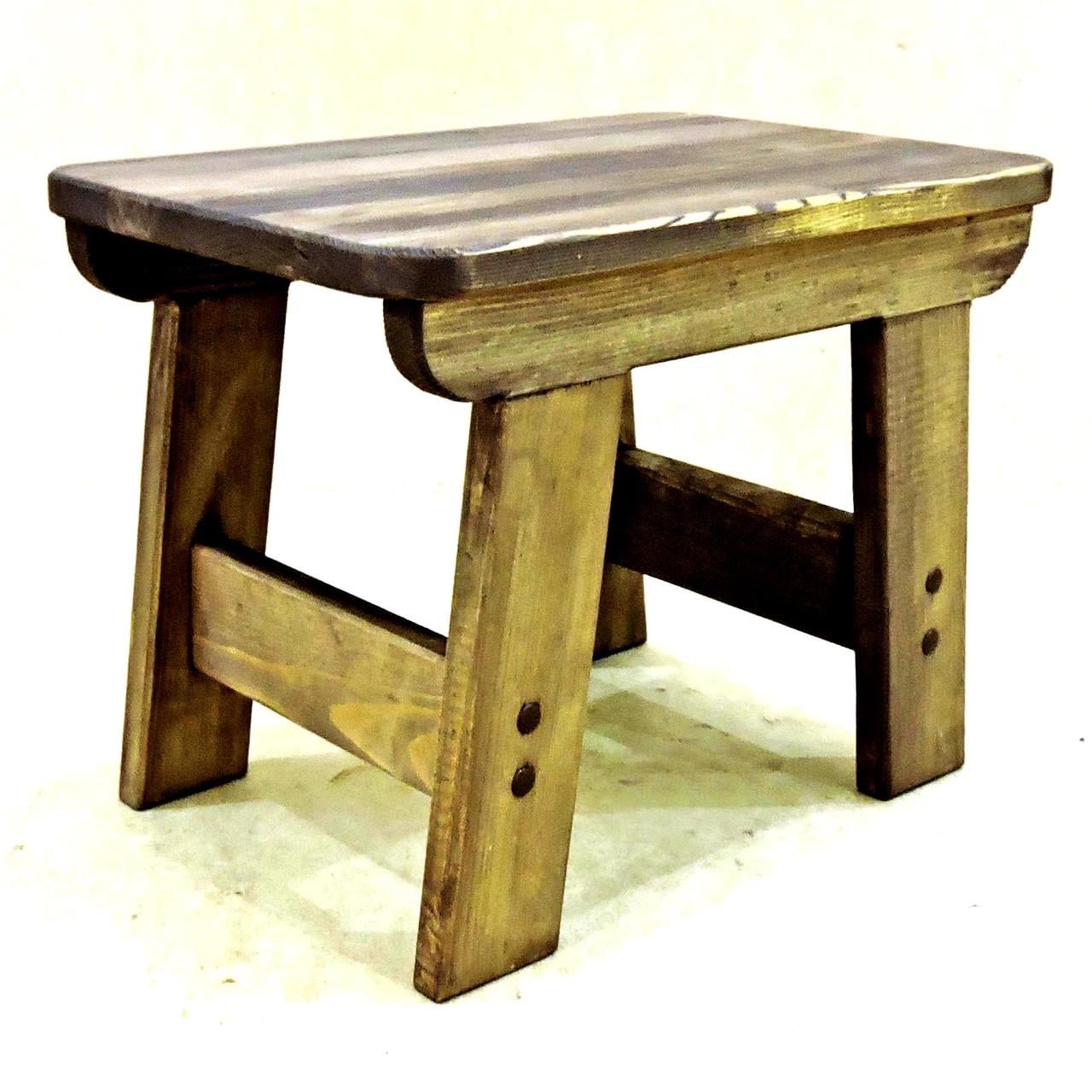 Стульчик из дерева Хорол Мускат (ТАБ-003007)