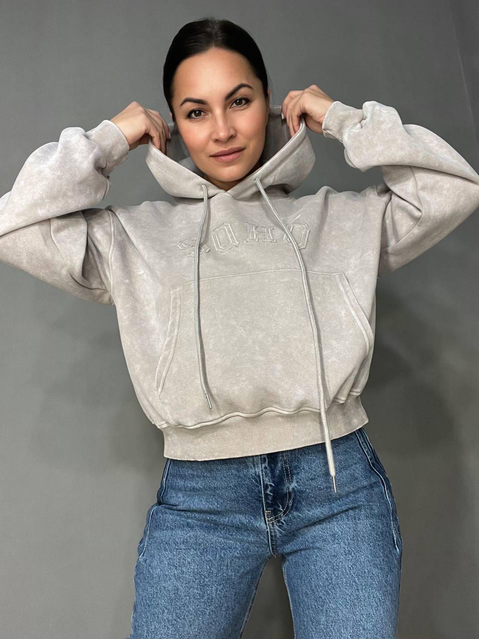 Худи женское JOY ONE 25513 вареное тай-дай вышивка впереди с капюшоном средняя длина OS Бежевый (3314) - фото 10