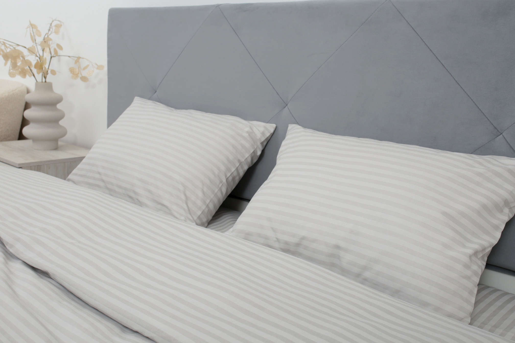 Комплект постельного белья полуторный Amore Glux-10039 бязь Серебристый (KPB-A1,5-GLux-10039 (70x70) - фото 5 Комплект постельного белья полуторный Amore Glux-10039 бязь Серебристый (KPB-A1,5-GLux-10039 (70x70) - фото 5