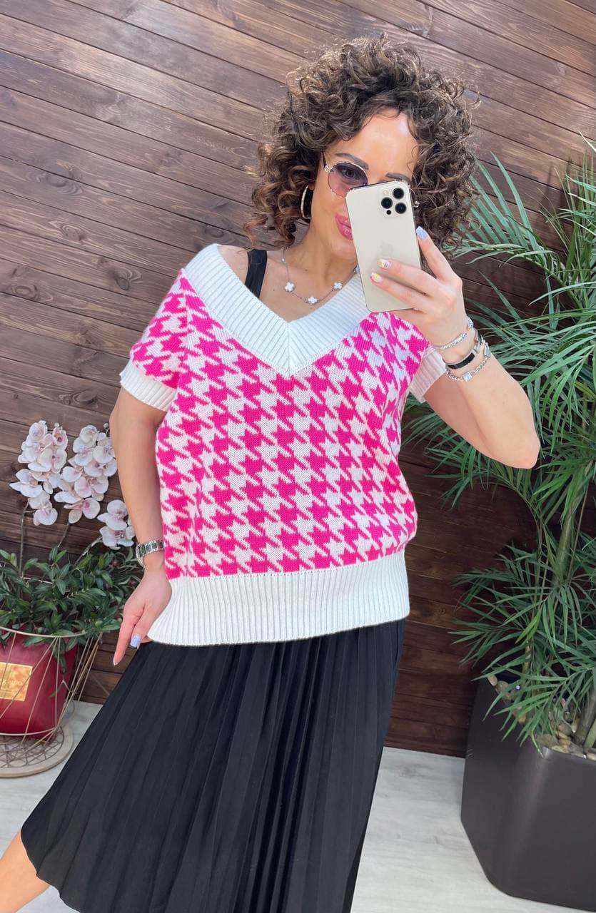 Жилетка вязаная женская с принтом гусиная лапка р. 42-48 Малиновый (2273)