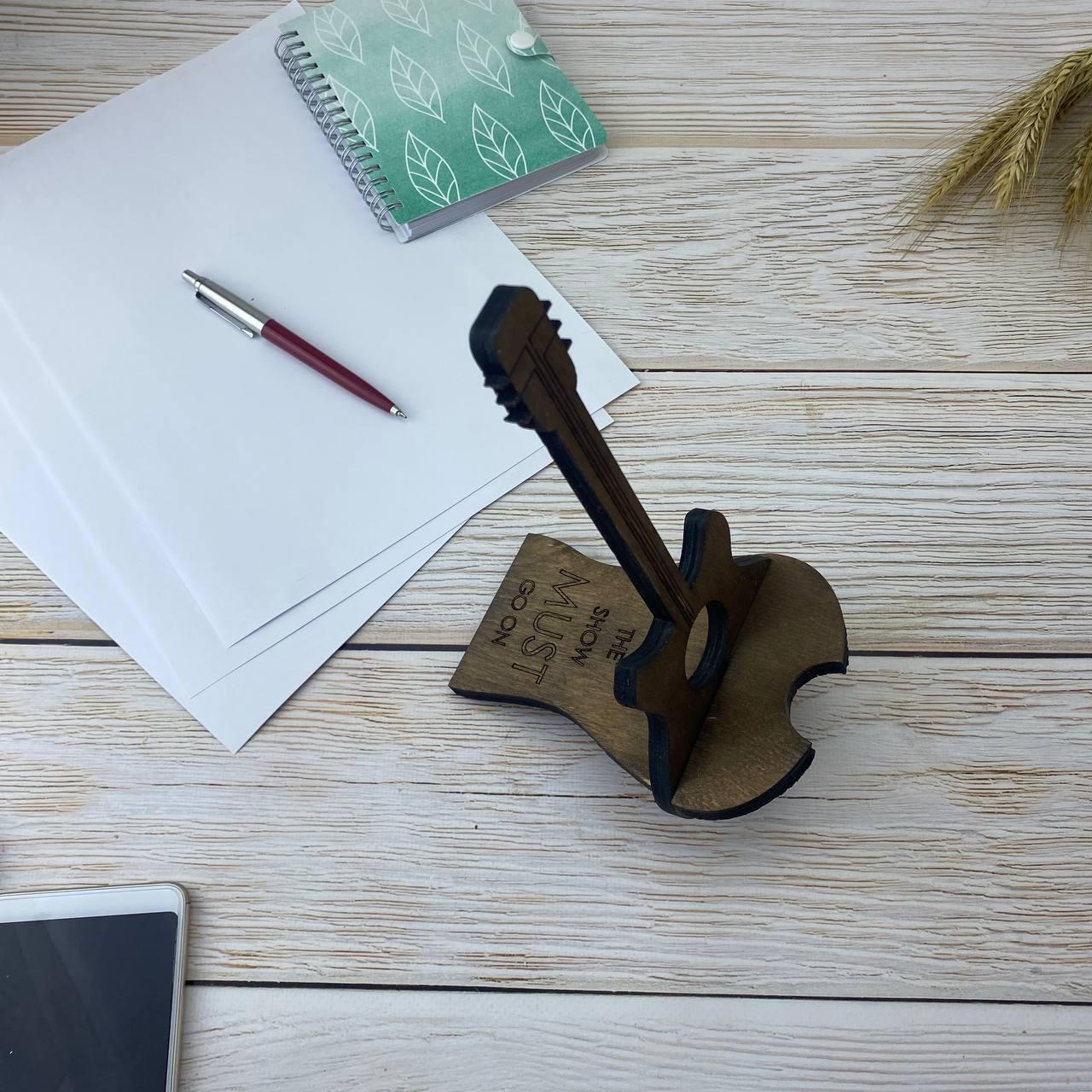 Підставка для телефону настільна Гітара з фанери (21051539) - фото 7 Підставка для телефону настільна Гітара з фанери (21051539) - фото 7