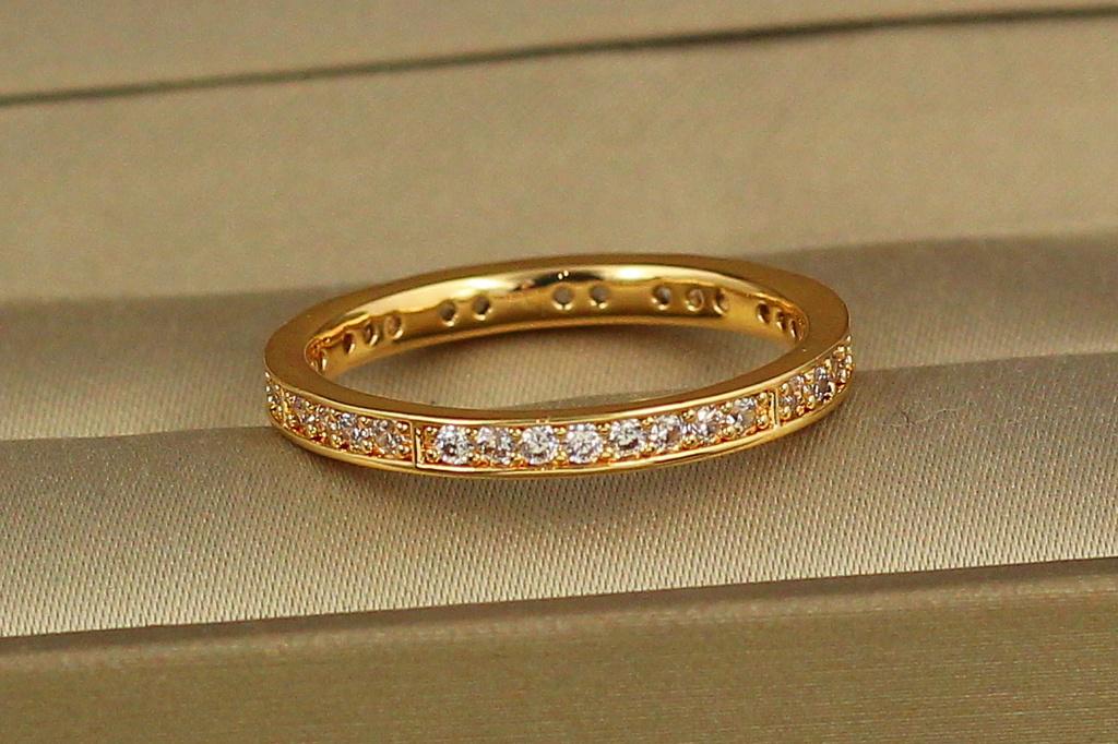 Кольцо Xuping Jewelry дорожка из камней с пропусками р. 20 Золотистый (1810181308)