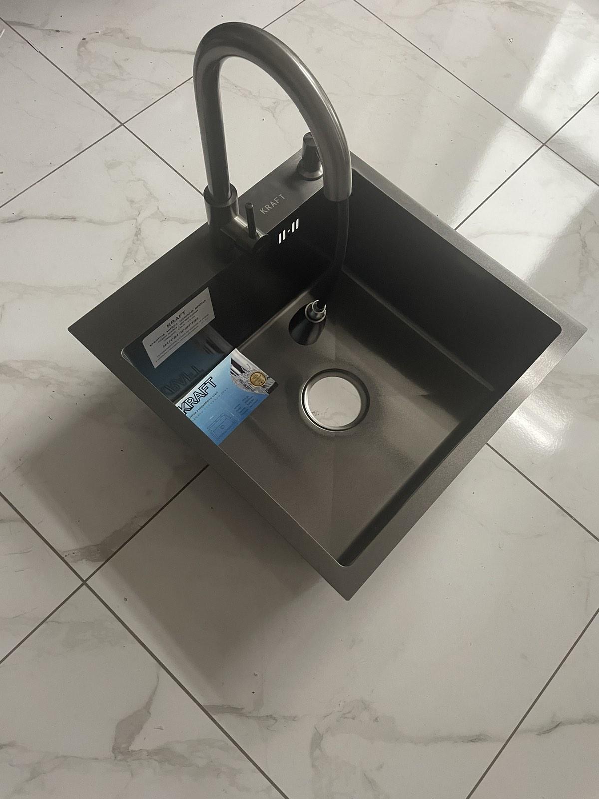 Мойка кухонная Kraft 5050 PVD Черный/крафт Kraft 3011 PVD с вытяжным изливом двухрежимный - фото 7