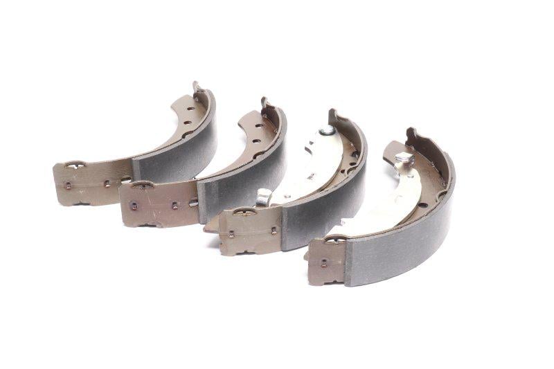 Колодки тормозные барабанные Dacia Logan задние (LPR 07130)