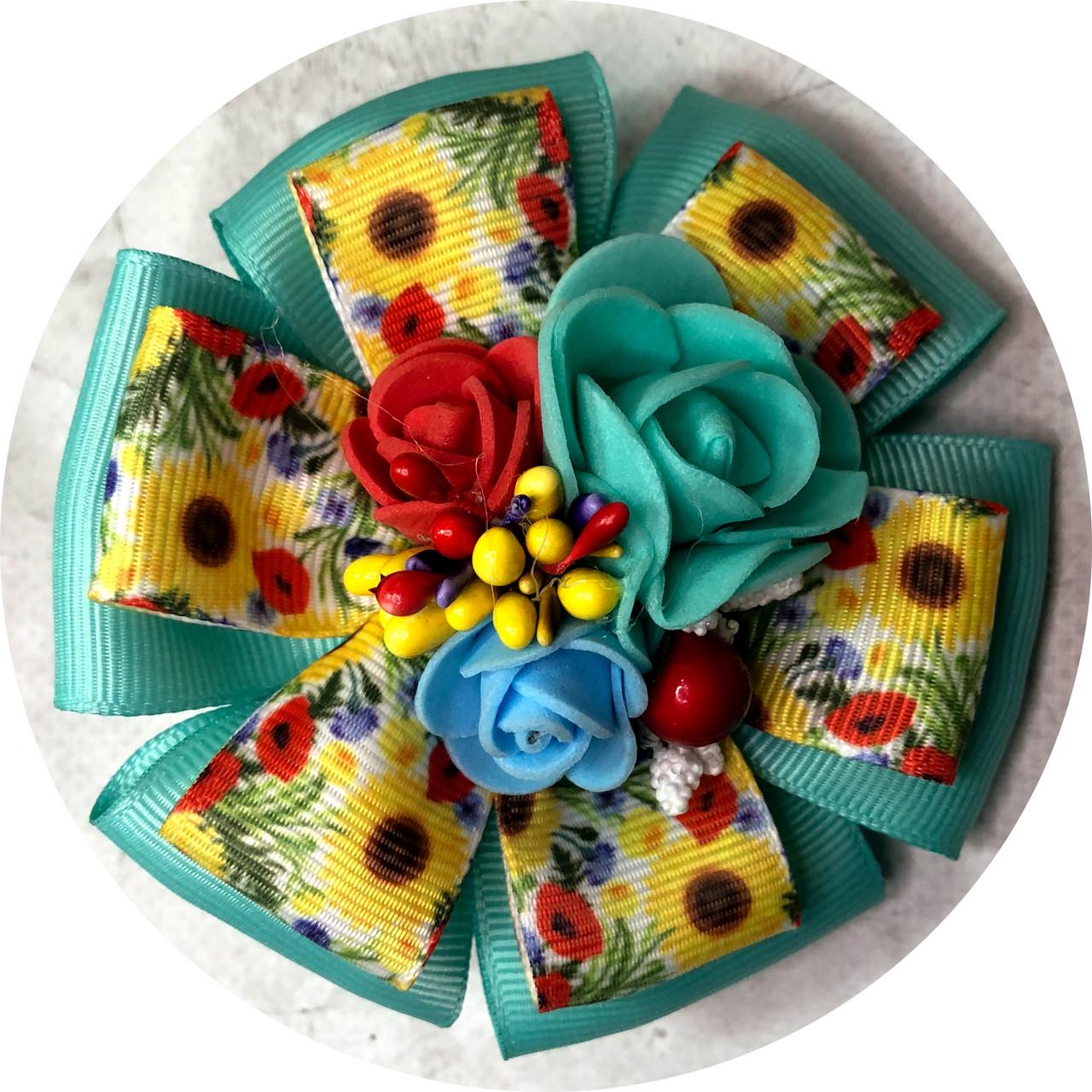 Бантик детский на резинке Украинский орнамент с цветочками D9 см Биризовый (11402)