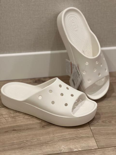 Шльопанці слайди Crocs Classic Platform р. W8/EUR 38-39 White (13813154) - фото 11