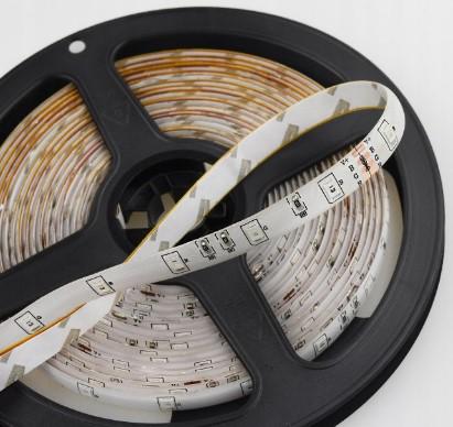 Светодиодная лента UKC водонепроницаемая с пультом ДУ 300 светодиодов 5 м - фото 5 Светодиодная лента UKC водонепроницаемая с пультом ДУ 300 светодиодов 5 м - фото 5