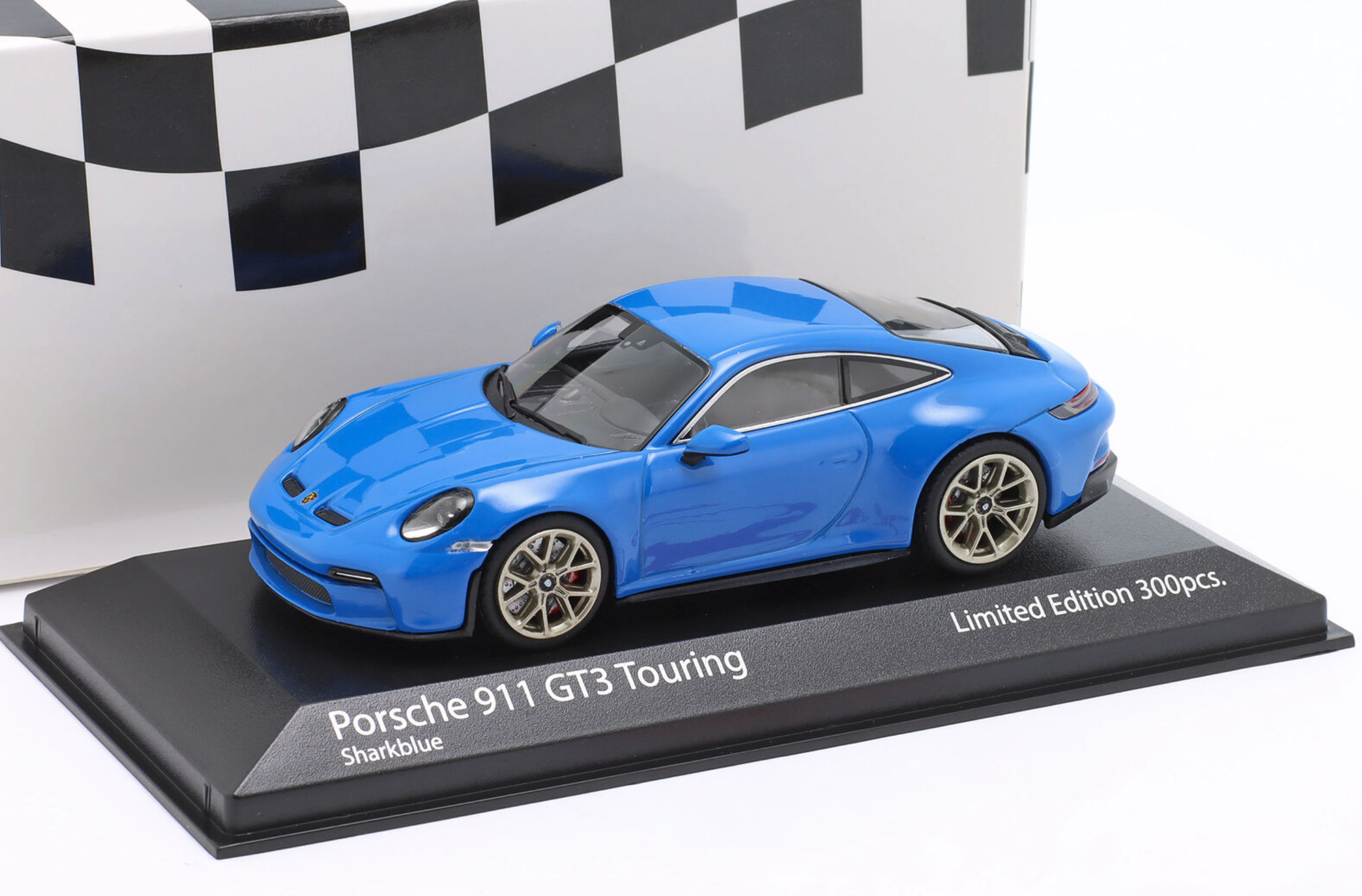 ᐉ Модель автомобиля Minichamps 1:43 Porsche 911/992 GT3 Touring
