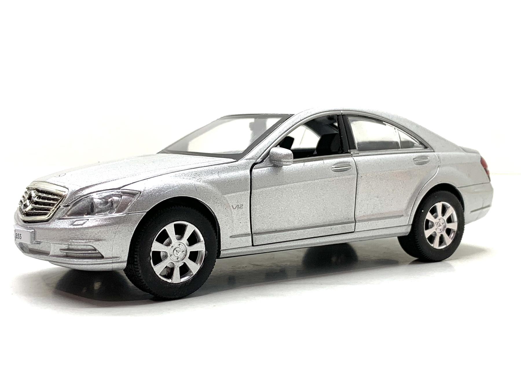 ᐉ Машина Limo Toy Mercedes S Class инерционная открываются  двери/капот/багажник 1:32 Серый (AS-2705) • Купить в Киеве, Украине •  Лучшая цена в Эпицентр