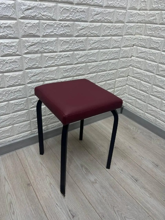 Табурет кухонний Tutty 30х30х45 см Бордовий/Чорний