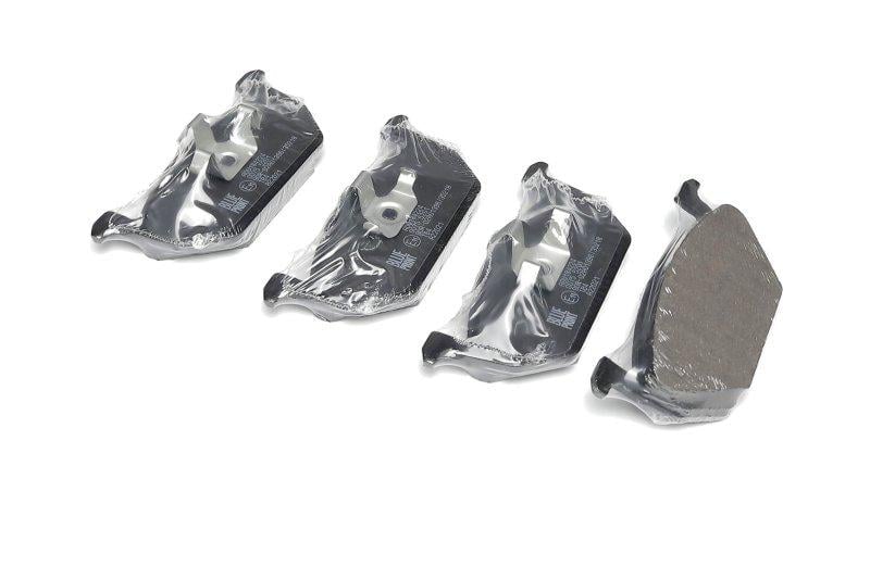 Колодки гальмівні дискові передні BLUE PRINT Audi Seat Skoda Volkswagen (ADV184224)